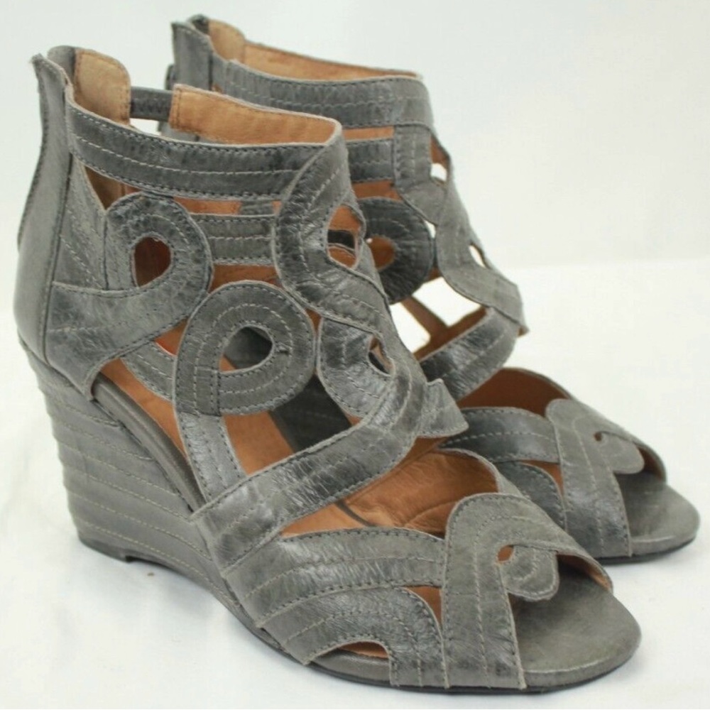 Miz Mooz Tia grey wedge sandal size 9